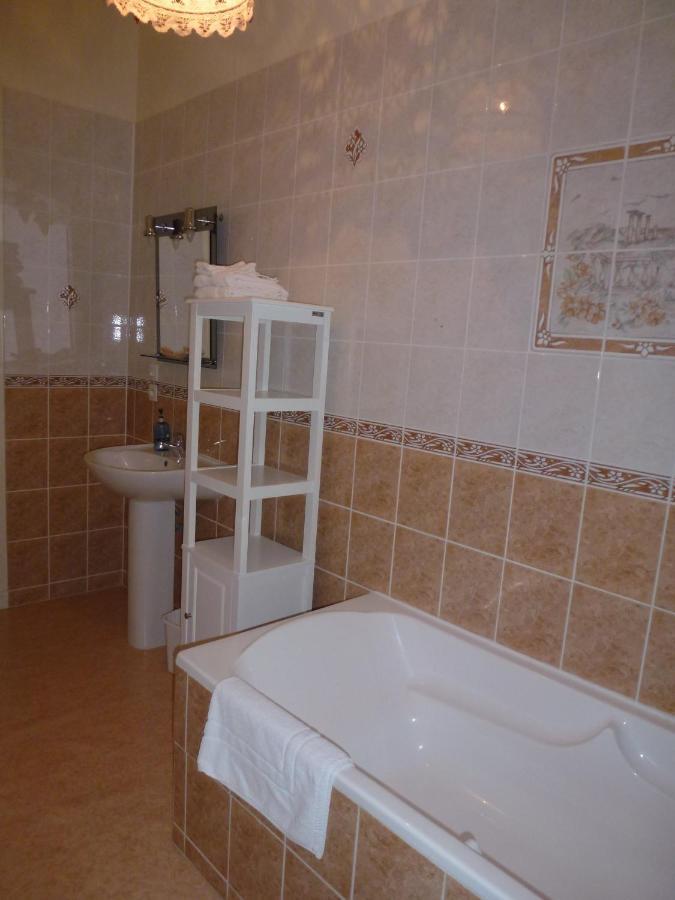 Le Logis De Faugerit Bed & Breakfast Frontenay-Rohan-Rohan Ngoại thất bức ảnh