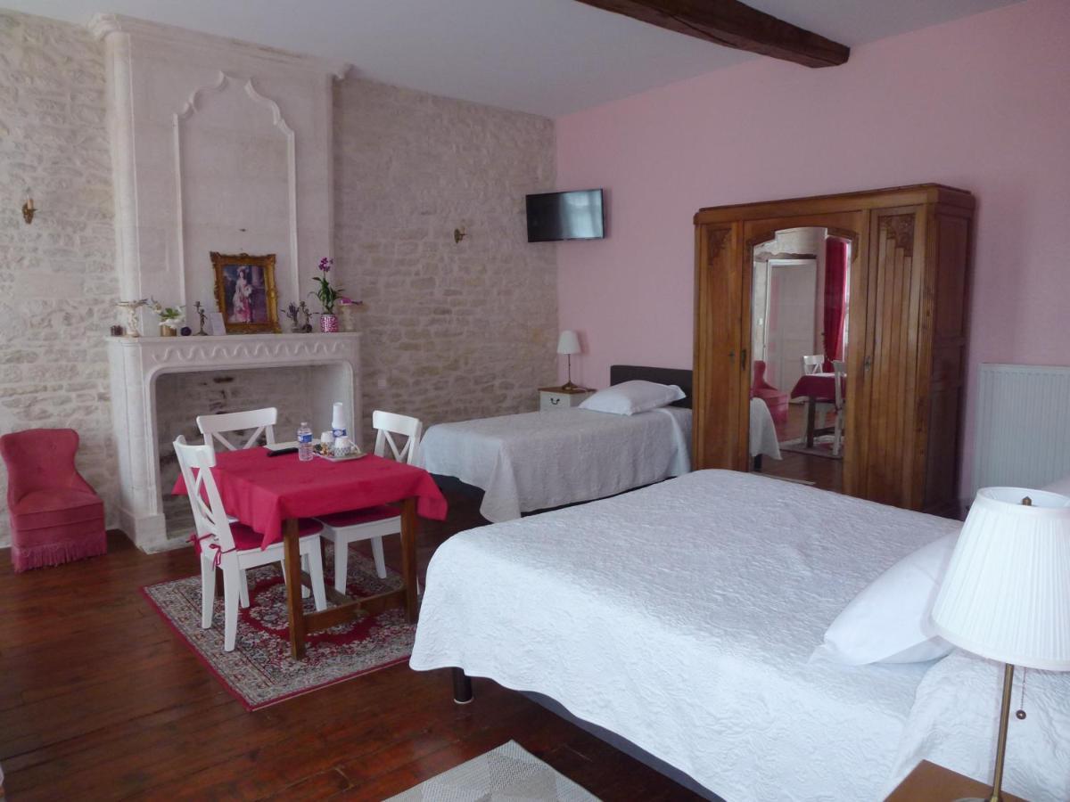 Le Logis De Faugerit Bed & Breakfast Frontenay-Rohan-Rohan Ngoại thất bức ảnh